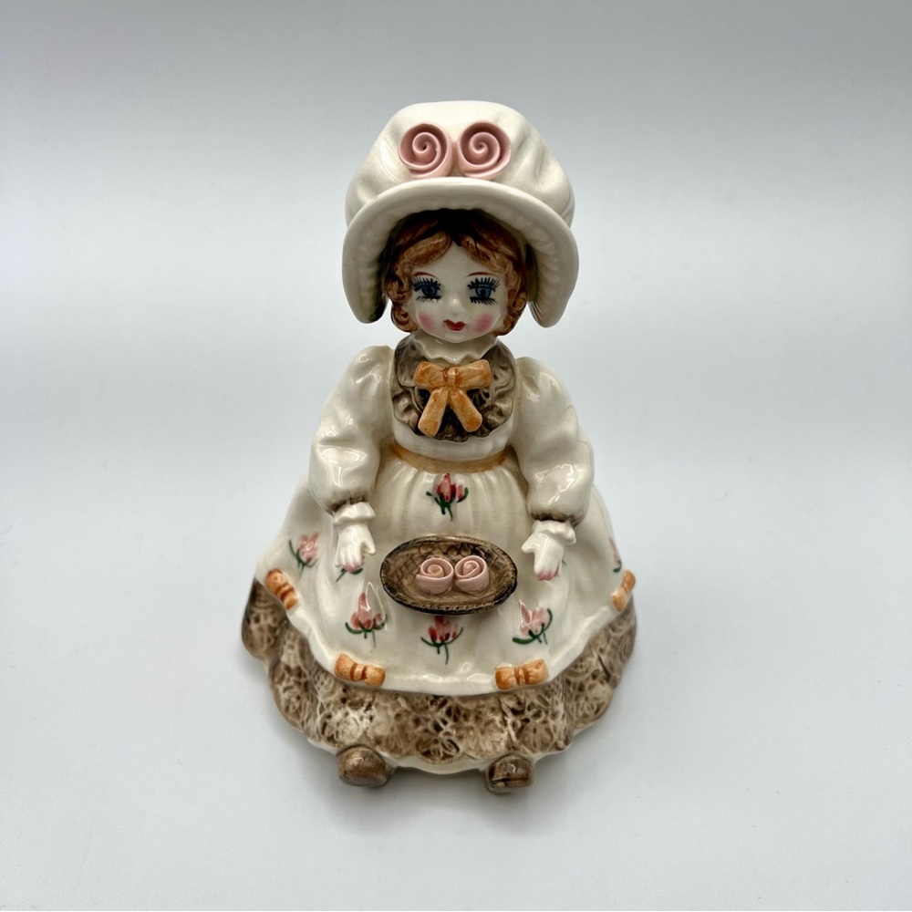 Lefton Music Box Figurine Abigail Doll in Bonnet & Dress Plays Fascination 1983